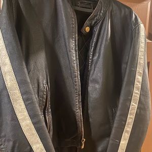 Wilson’s leather coat size M
